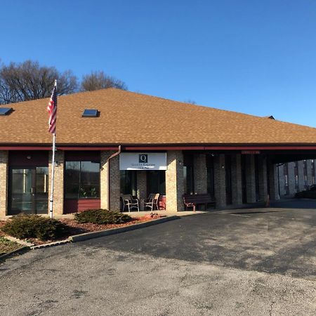 Q Express Inn&Suites Mineral Wells Extérieur photo