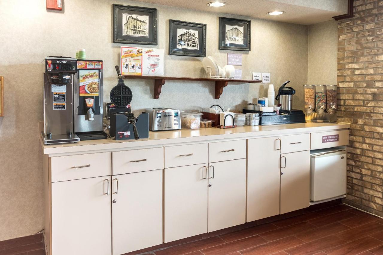 Q Express Inn&Suites Mineral Wells Extérieur photo