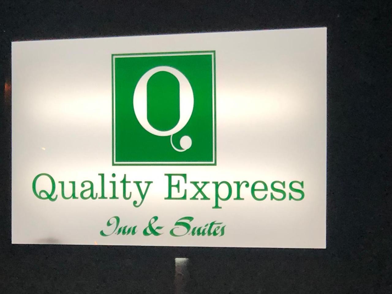 Q Express Inn&Suites Mineral Wells Extérieur photo